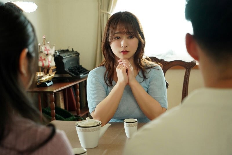 Mẹ vợ giúp con rể thỏa mãn khi con gái có thai